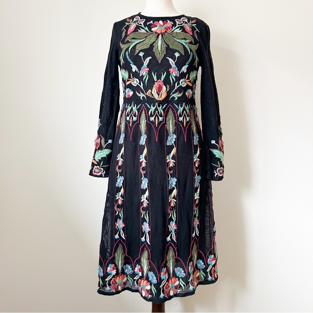 Zara Knits Limited Edition Dress with Floral Embroidery • Size M